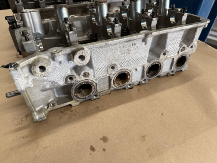 Home / Uncategorized / 2018-2023 Ford Mustang DOHC Cylinder Heads RH LH Pair Valves 5.0 Coyote Gen 3