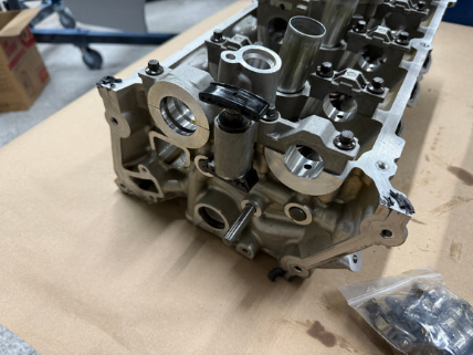 Home / Uncategorized / 2018-2023 Ford Mustang DOHC Cylinder Heads RH LH Pair Valves 5.0 Coyote Gen 3