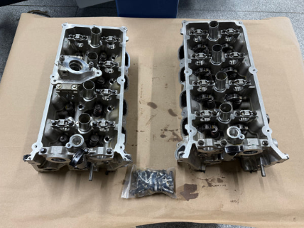 Home / Uncategorized / 2018-2023 Ford Mustang DOHC Cylinder Heads RH LH Pair Valves 5.0 Coyote Gen 3