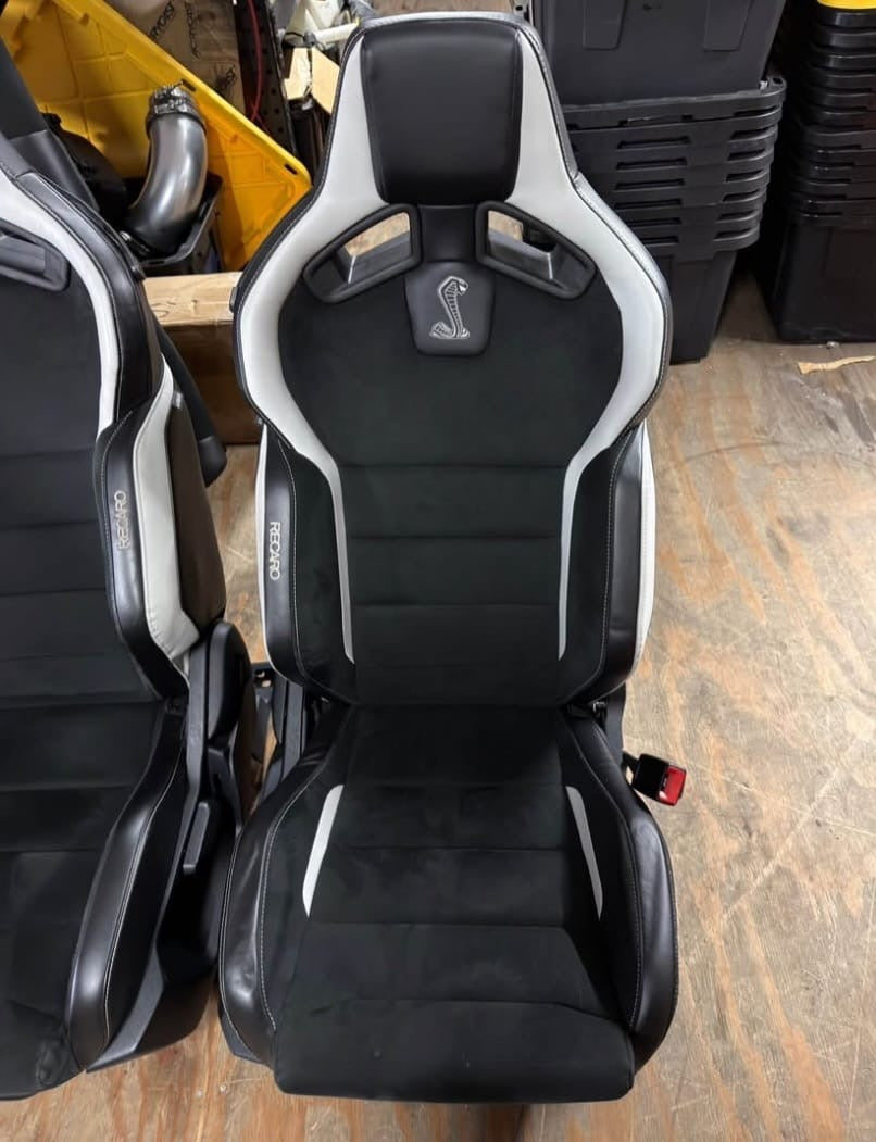Home / WHEELS AND TYRES / GT500 recaro seats