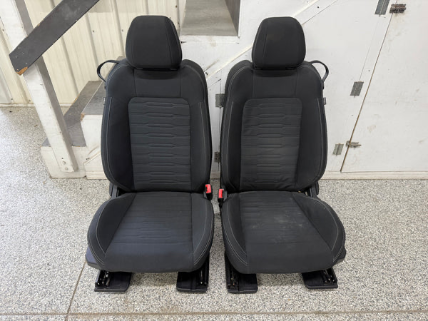 Home / Uncategorized / 2015-2017 Ford Mustang GT Black Cloth Seats Coupe Front Power Seats