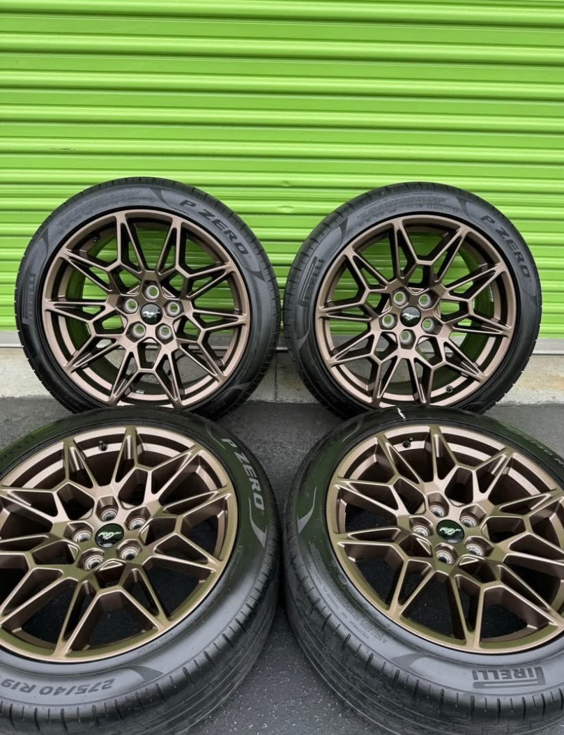 Home / WHEELS AND TYRES / NEW OEM Ford Mustang GT Track Performance Wheels Factory Bronze