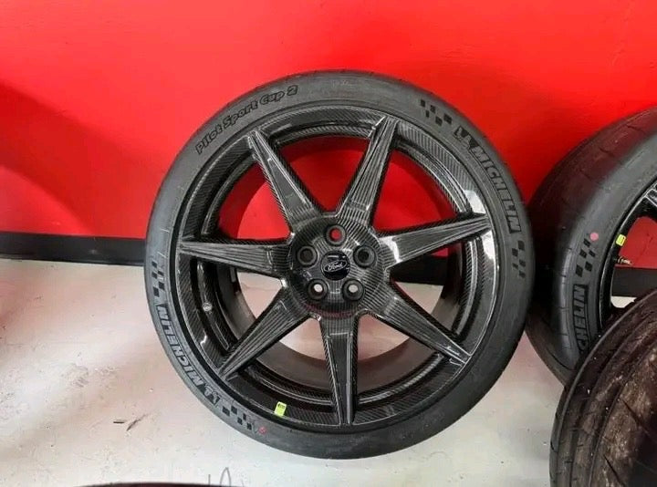Home / WHEELS AND TYRES / OEM Shelby GT500 Carbon Fiber Trackpack Wheels & Tires