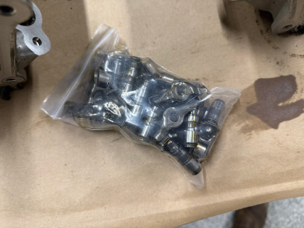Home / Uncategorized / 2018-2023 Ford Mustang DOHC Cylinder Heads RH LH Pair Valves 5.0 Coyote Gen 3